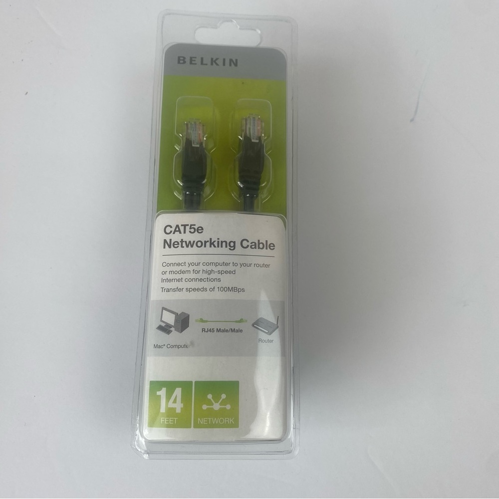 Belkin CAT5e Network Ethernet Cable 14ft Snagless Design PCF5-14BKS - Black